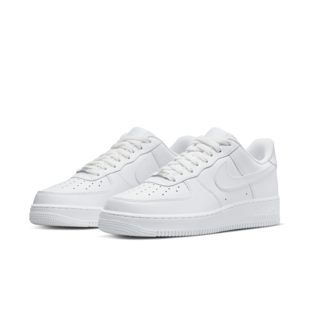 NIKE AIR FORCE 1 '07